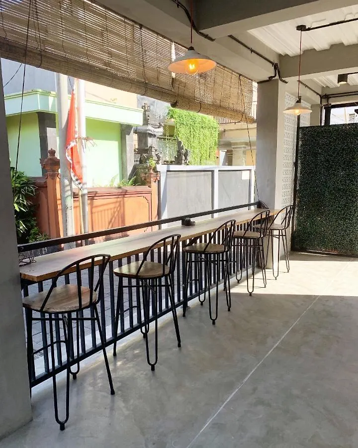 Beach Hut Hostel Kuta  Indonesia